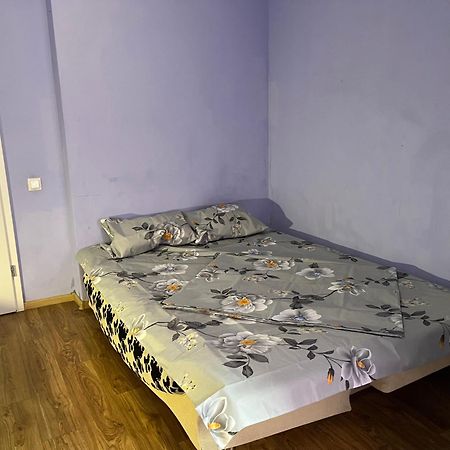 Ararat-Borschagovskaya Hostel Kiev Exterior foto