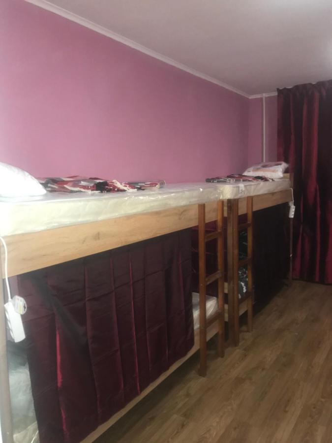 Ararat-Borschagovskaya Hostel Kiev Exterior foto
